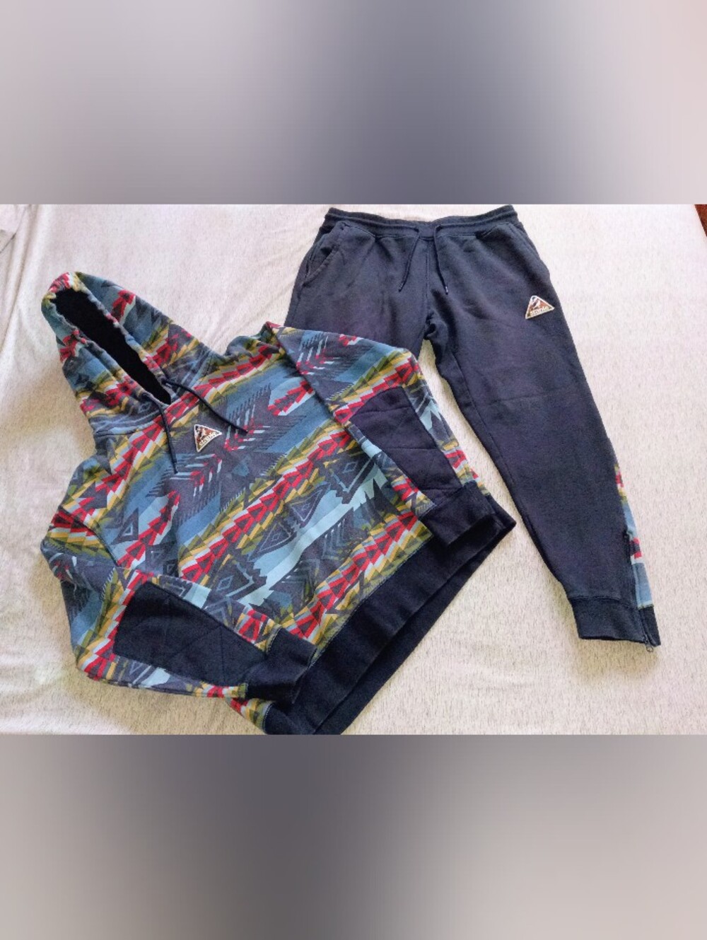 Staple Men's Aztec Print Hoodie/Jogger Set Size Large